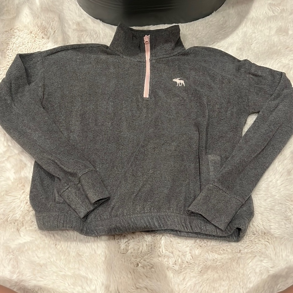 Abercrombie and Fitch pullover quarter zip sweater